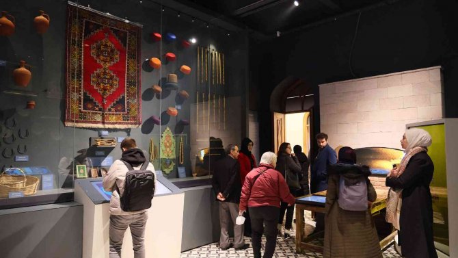 Sosyal İ̇novasyon Ajansı Konya Darü’l Muallimat-ı Eserini Okurlarla Buluşturdu