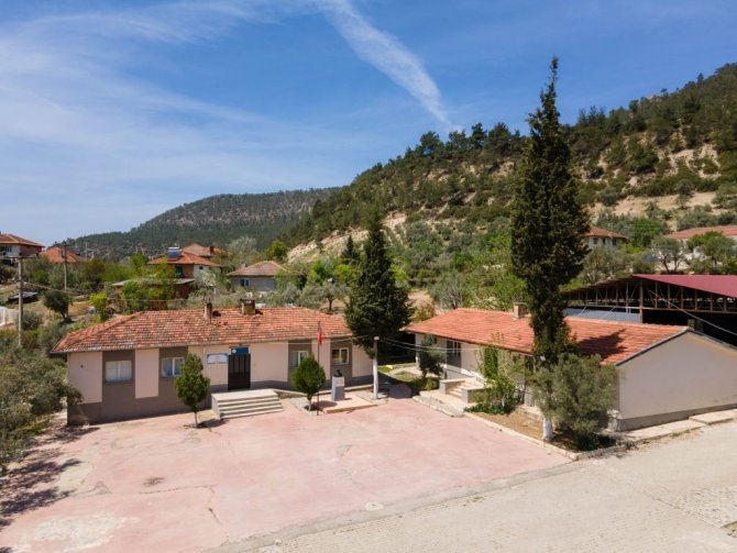 Köy Yaşam Merkezleri Öğrenci Ve Köylülerin Eğitime Ulaşımını Kolaylaştırdı