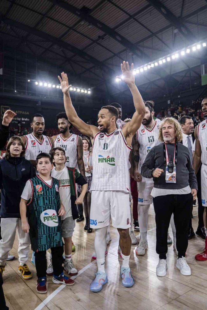 Pınar Karşıyakalı Jaylon Brown, 3 Sayı Rekoru Kırdı