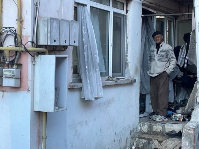 Şofbenden Çıkan Yangın İtfaiyeyi Harekete Geçirdi: 1 Kişi Dumandan Etkilendi