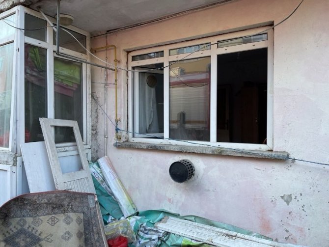 Şofbenden Çıkan Yangın İtfaiyeyi Harekete Geçirdi: 1 Kişi Dumandan Etkilendi