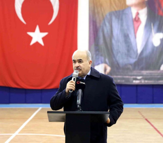 Kadın Öğretmen Ve Öğrenciler Bağımlılığa ‘Futbol’ Oynayarak Dikkat Çekti