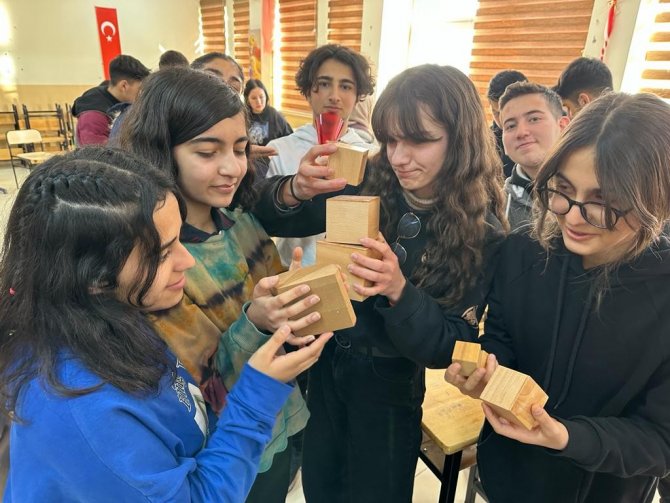 Erciş’te Matematik Şenlikleri Düzenlendi