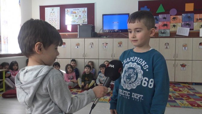 Gazetecilik Mesleği Tanıtılan Anaokulu Öğrencileri Kendi Haberlerini Kendileri Yaptı