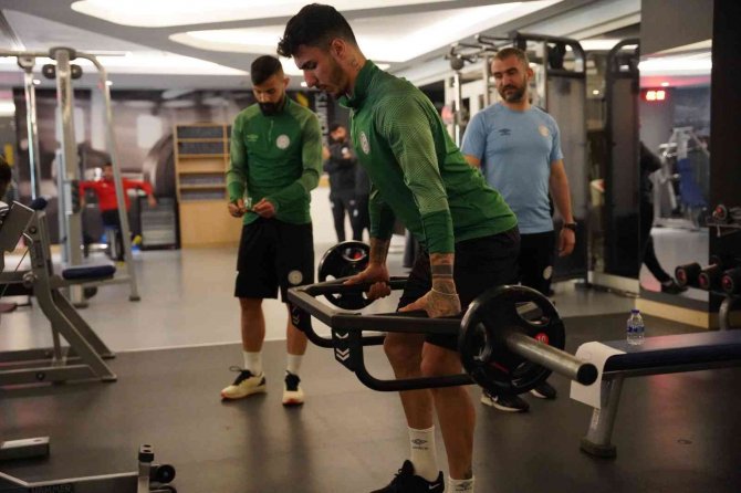 Çaykur Rizespor Hazırlıklarını Sürdürüyor