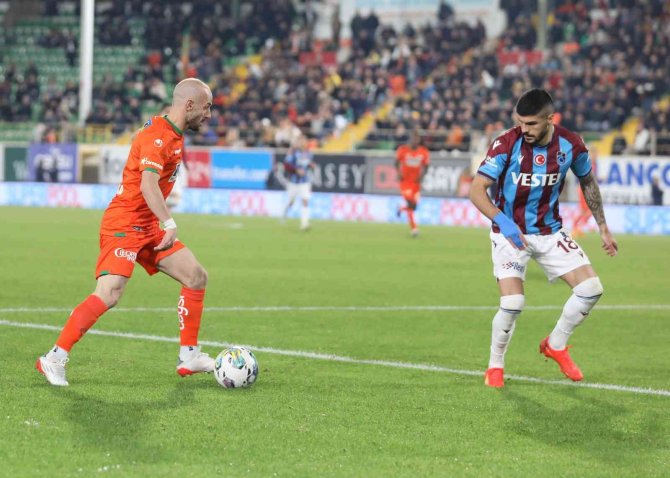 Spor Toto Süper Lig: Alanyaspor: 5 - Trabzonspor: 0 (Maç Sonucu)
