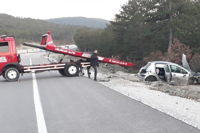Tavşanlı’da Trafik Kazası: 2 Yaralı