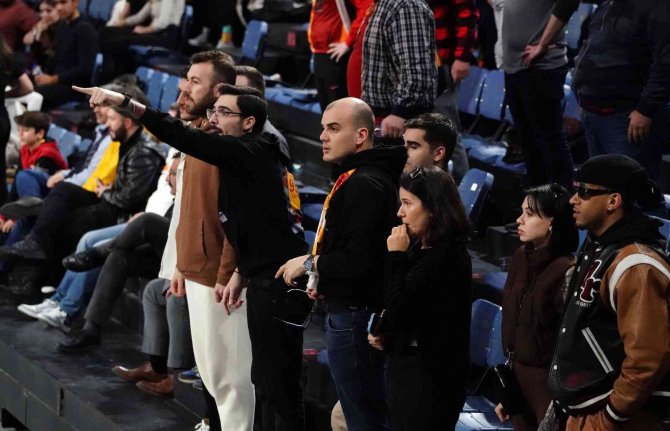 Basketbol Süper Lig: Galatasaray Nef: 83 - Merkezefendi Belediyesi: 100