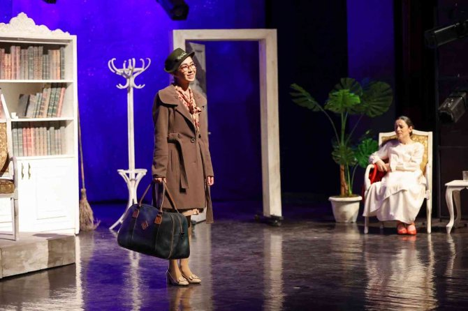 Beklenen Tiyatro Oyunu Uşak’ta Seyirciyle Buluştu