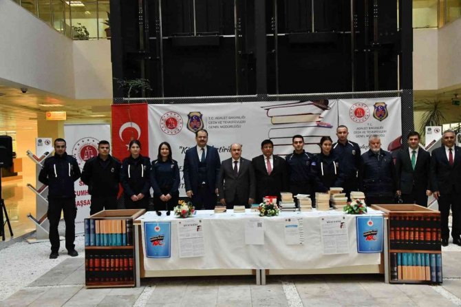 Bağışlanan Kitaplar Cezaevlerine Kütüphane Olacak