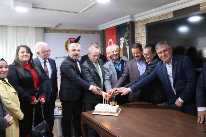 Başkan Demir: “Sahil Yeniden Projelendiriliyor"