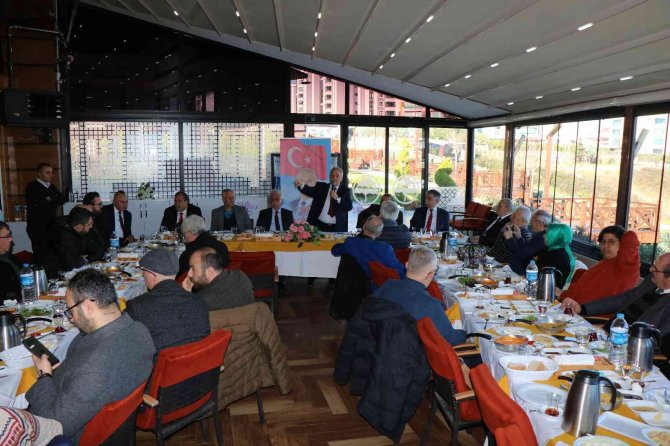 Başkan Demirtaş: “2024 Seçimlerini Konuşmak İçin Erken”