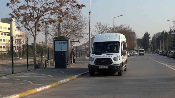Balıkesir’de Ulaşımda Yüzde 75’lik İndirim Öğrencinin Yüzünü Güldürdü