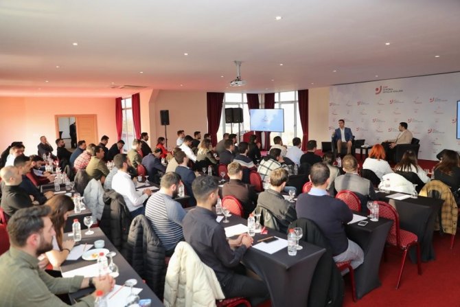 Başkan Yüksel: "Gençlere İnanan Ve Güvenen Bir Genel Başkanımız Var"