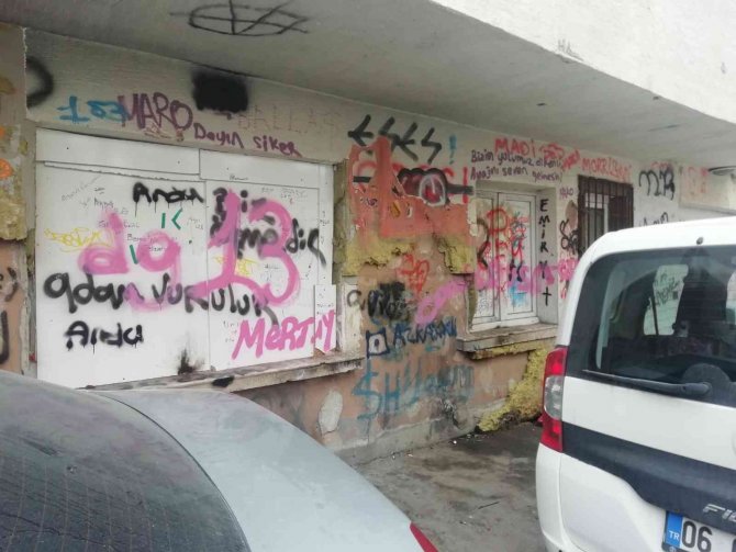 Sokaktaki Çirkin Görüntü