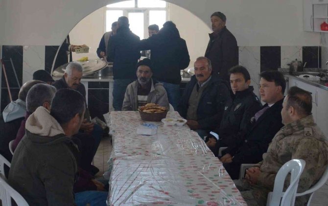 Kaymakam Gürses, Vatandaşlarla İle Bir Araya Geldi