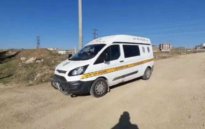 Bursa’da 3 Aracın Camlarını Kırarak Soydular
