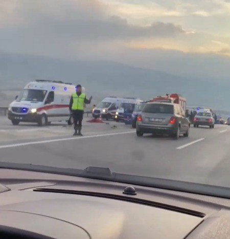 İ̇şçileri Taşıyan Servis Midibüsü 60 Metre Sürüklendi: 2 Ölü, 14 Yaralı