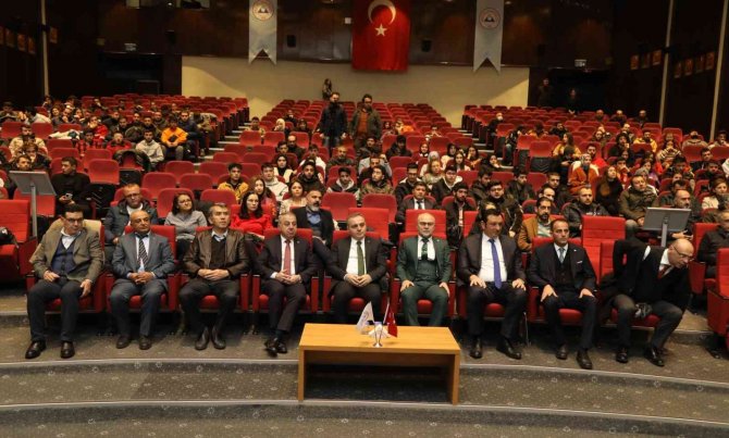 Erü Rektörü Altun: "Ziraat Fakülteleri Ülkemizde Önemli Yere Sahip"