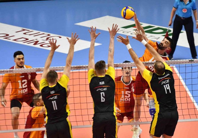 Cev Kupası: Galatasaray Hdı Sigorta: 1 - Pge Skra Belchatow: 3
