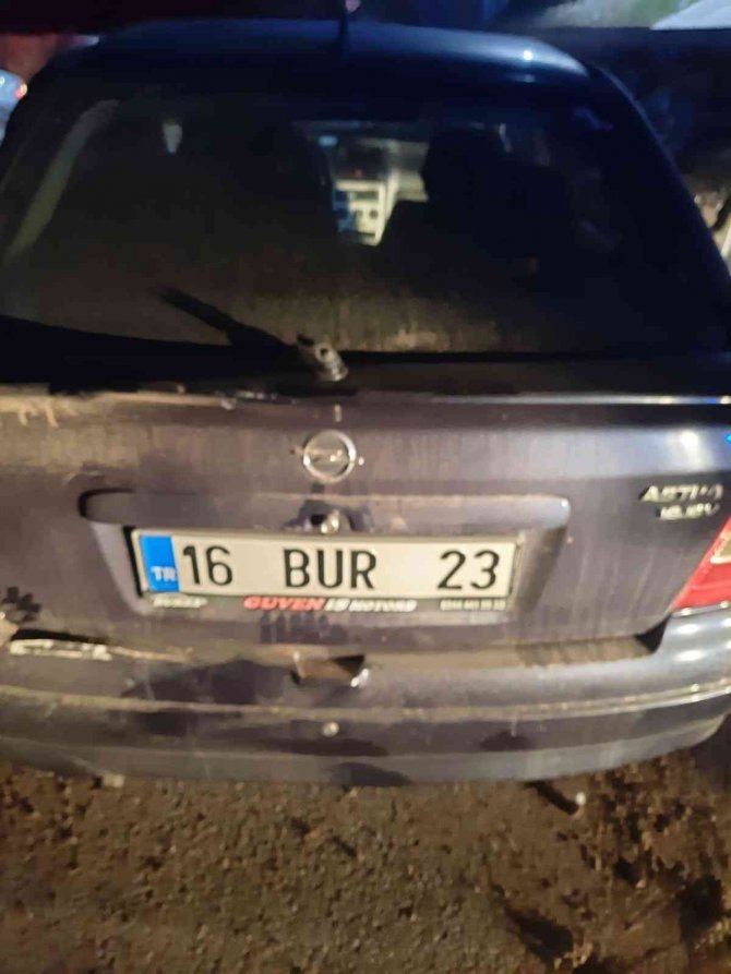 Gediz’de Trafik Kazası: 3 Yaralı