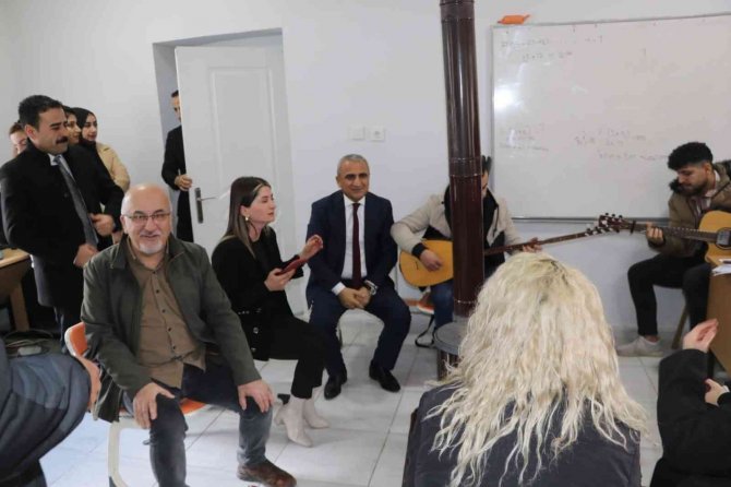 Köy Yaşam Merkezleri’nde İlmek İlmek Kardeşlik Örüyorlar