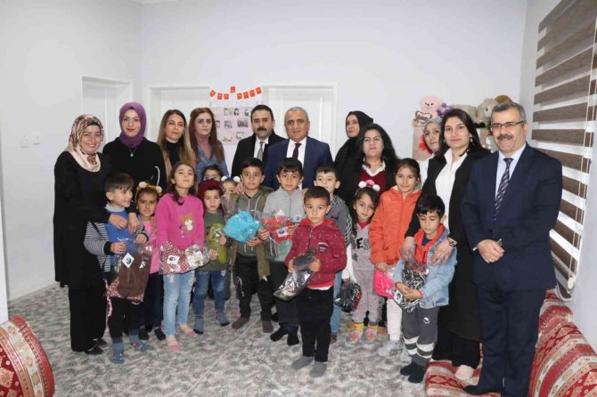 Köy Yaşam Merkezleri’nde İlmek İlmek Kardeşlik Örüyorlar