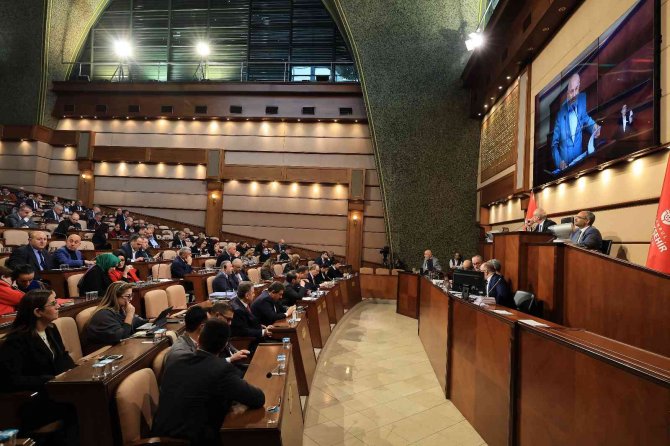 İ̇bb Ak Parti Grup Başkanvekili Göksu: "İ̇bb Meclisi’nde Deprem Konuşuluyor Ama İ̇bb Başkanı Süleymaniye’de Tur Yapıyor”