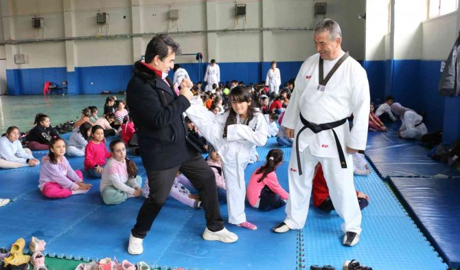 İ̇spir Belediyesi Spor Kulübünde Tekvando Heyecanı