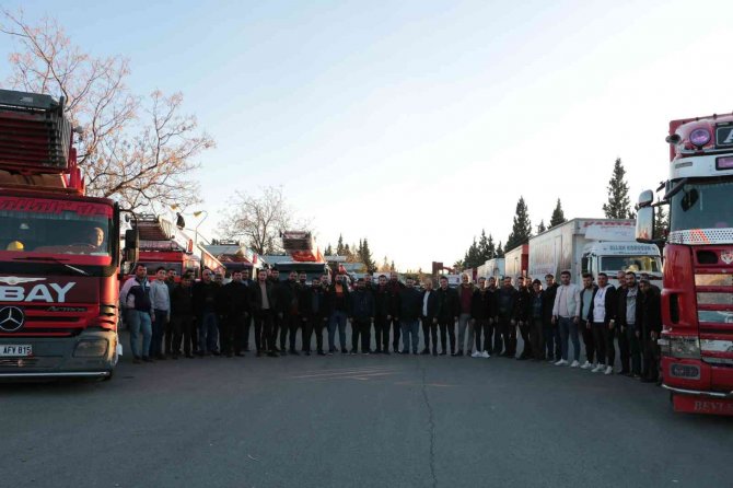 Evden Eve Taşımacılık Yapanlar, Merdiven Altı Taşımacılara Tepki Gösterdi