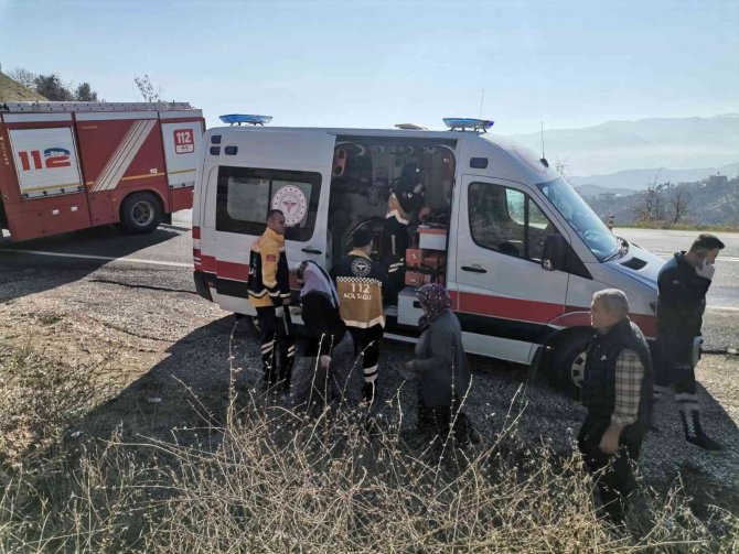 Kahramanmaraş’ta Ticari Araç Şarampole Düştü: 5 Yaralı