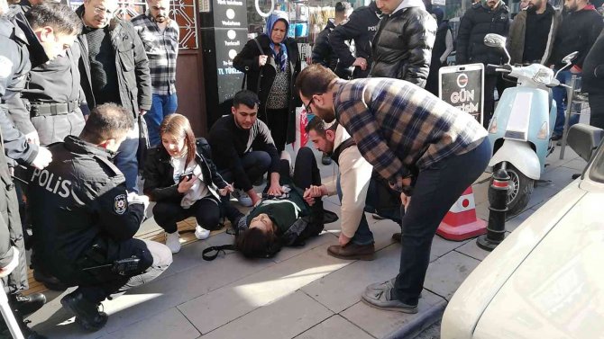 Karaman’da Bıçaklı Saldırıya Uğrayan Anne Ve Oğlu Ağır Yaralandı