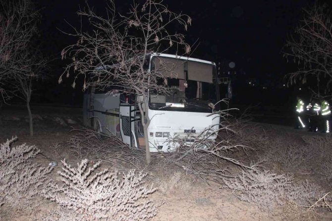 Karaman’da Freni Patlayan İşçi Midibüsü Şarampole Sürüklendi: 7 Yaralı