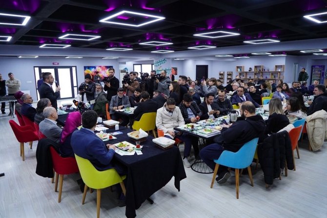 Başkan Tanır: "Sanayiciler Bacalarına Taktıkları Filtreleri Çalıştırsınlar"