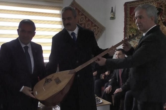 Bakan Özer’den Eğitimde Reform Açıklaması