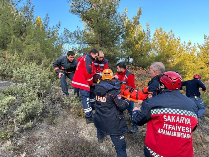 Define Avcılarını, Bir Kişinin Ayağına Kaya Düşmesi Ele Verdi