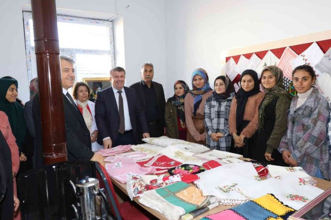 Gümüşkaya Köy Yaşam Merkezi Hizmete Girdi