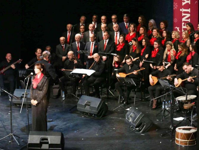 Nilüfer Yeni Yıla Türkülerle Merhaba Dedi