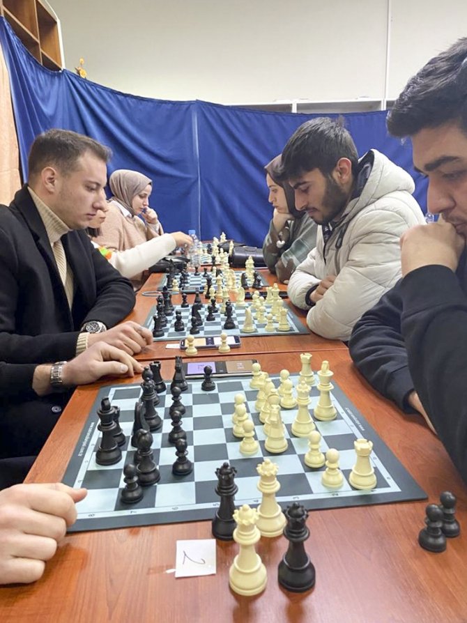 Subü’de Satranç Turnuvası Düzenlendi