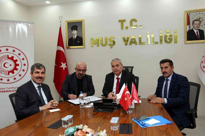 Muş Valisi Gündüzöz: "Doğudaki İmkanların Farkına Vardılar"