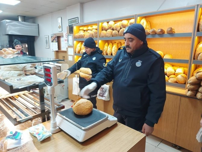 Sungurlu’da Zabıta Ekipleri Fırınları Denetledi