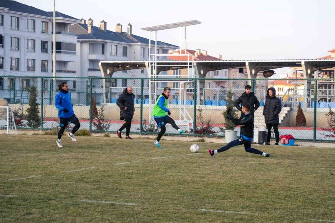 Başkan Işık: "Şampiyonluk İddiamızı Sürdürecek Takımı Kurdu"