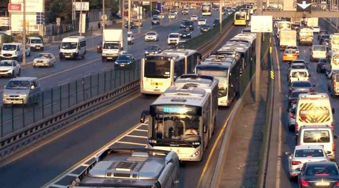 Toplu Ulaşım İ̇stanbul’da 3’e Katlandı
