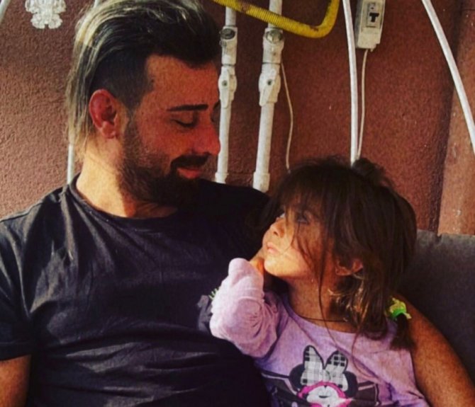 Arsa Tartışmasında Abisinin Evini Bastı, Hamile Yengesini Öldürdü