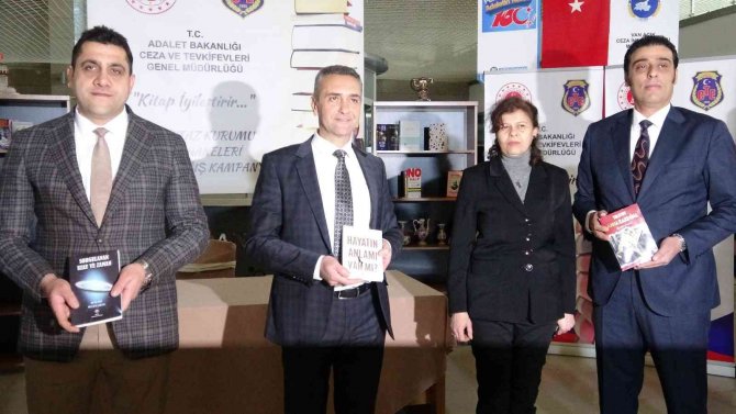 Van’da "Bir Kitap Bir Umut" Kitap Bağışı Kampanyası Başladı