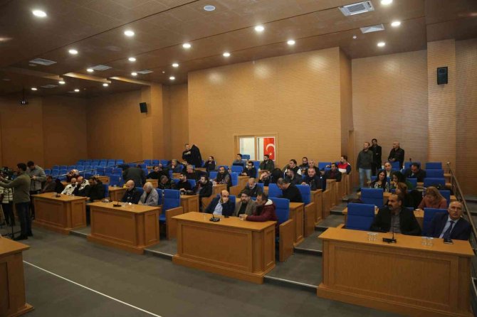 Tuşba Belediyesi Başkanı Akman, Gazetecilerle Bir Araya Geldi