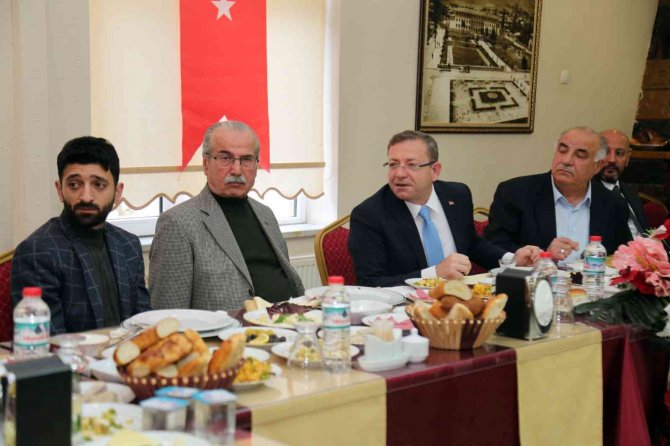 Vali Polat, Gazeteciler Gününü Kutladı