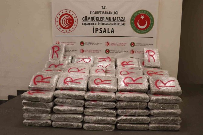 Yunanistan’dan Türkiye’ye Giriş Yapan Tırda 603 Kilo 500 Gram Skunk Ele Geçirildi