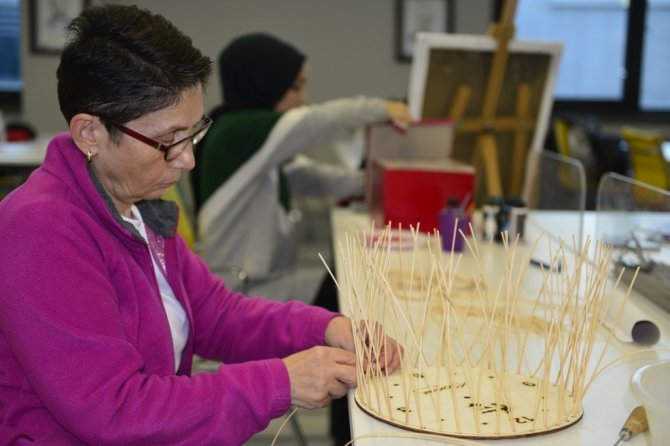 Seran Özölçer’den ‘Kadınlar El Ele’ Projesi