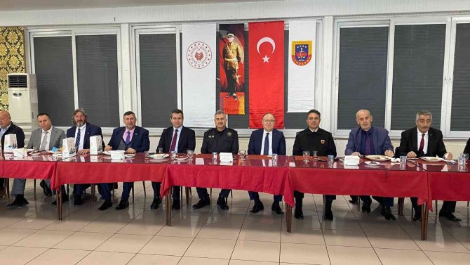 Vali Tutulmaz, “Hepimize Zonguldak Paydasında Birleşmek Düşüyor”